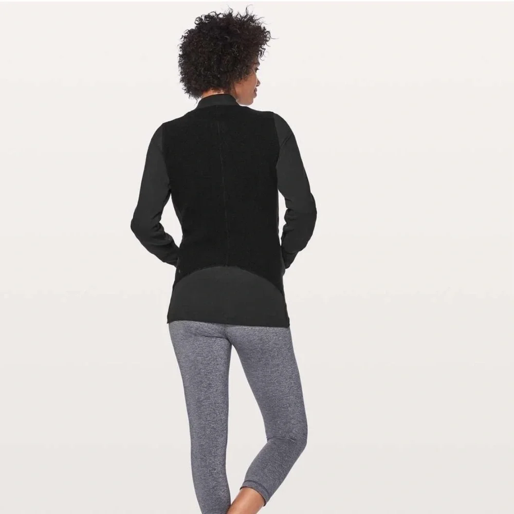 Lululemon Stand Out Sherpa Jacket in Black Size 6 Wool